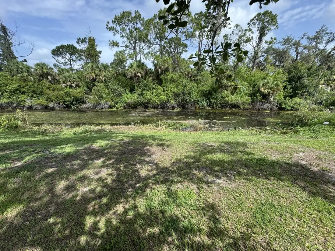 The same North Port lot after clearing and mowing